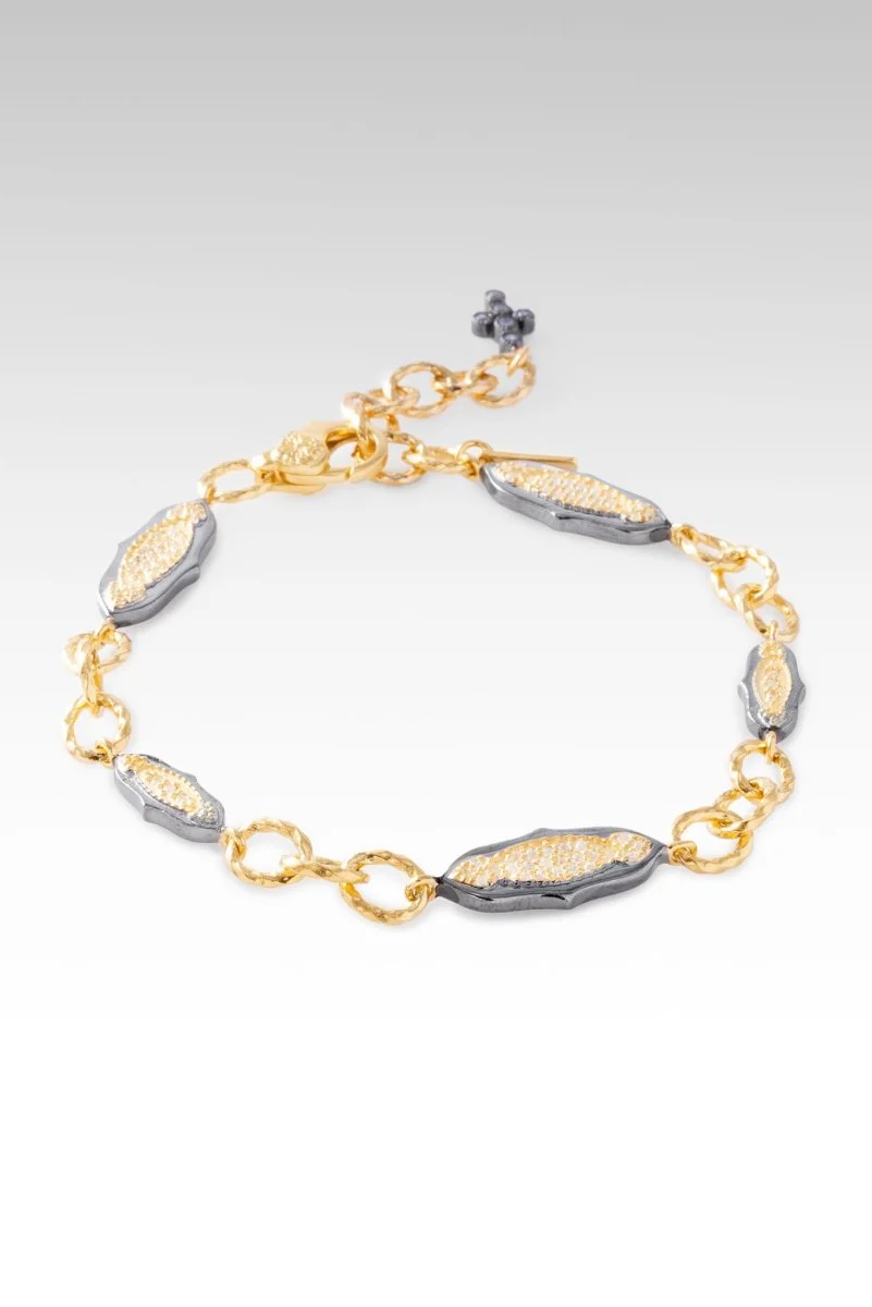 18K Gold Passionate Promises Bracelet™ in White Zircon