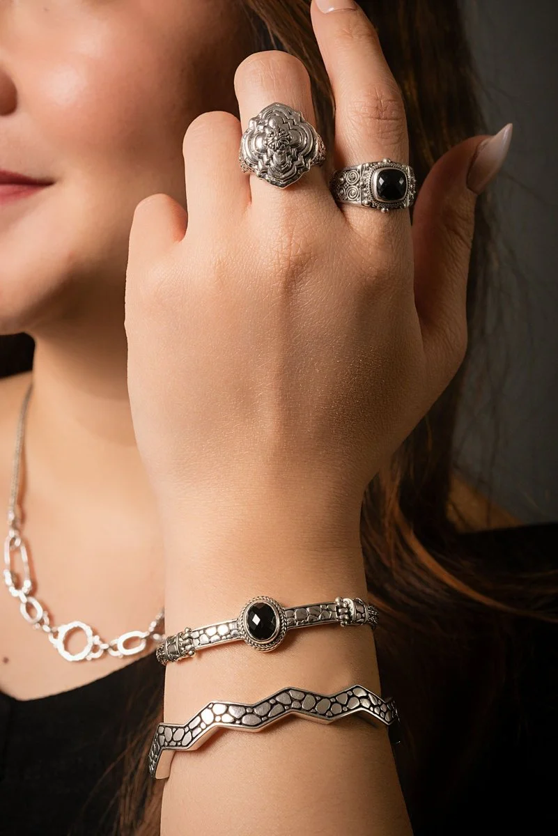 Eternal Hope Bracelet™ in Black Spinel - Image 2