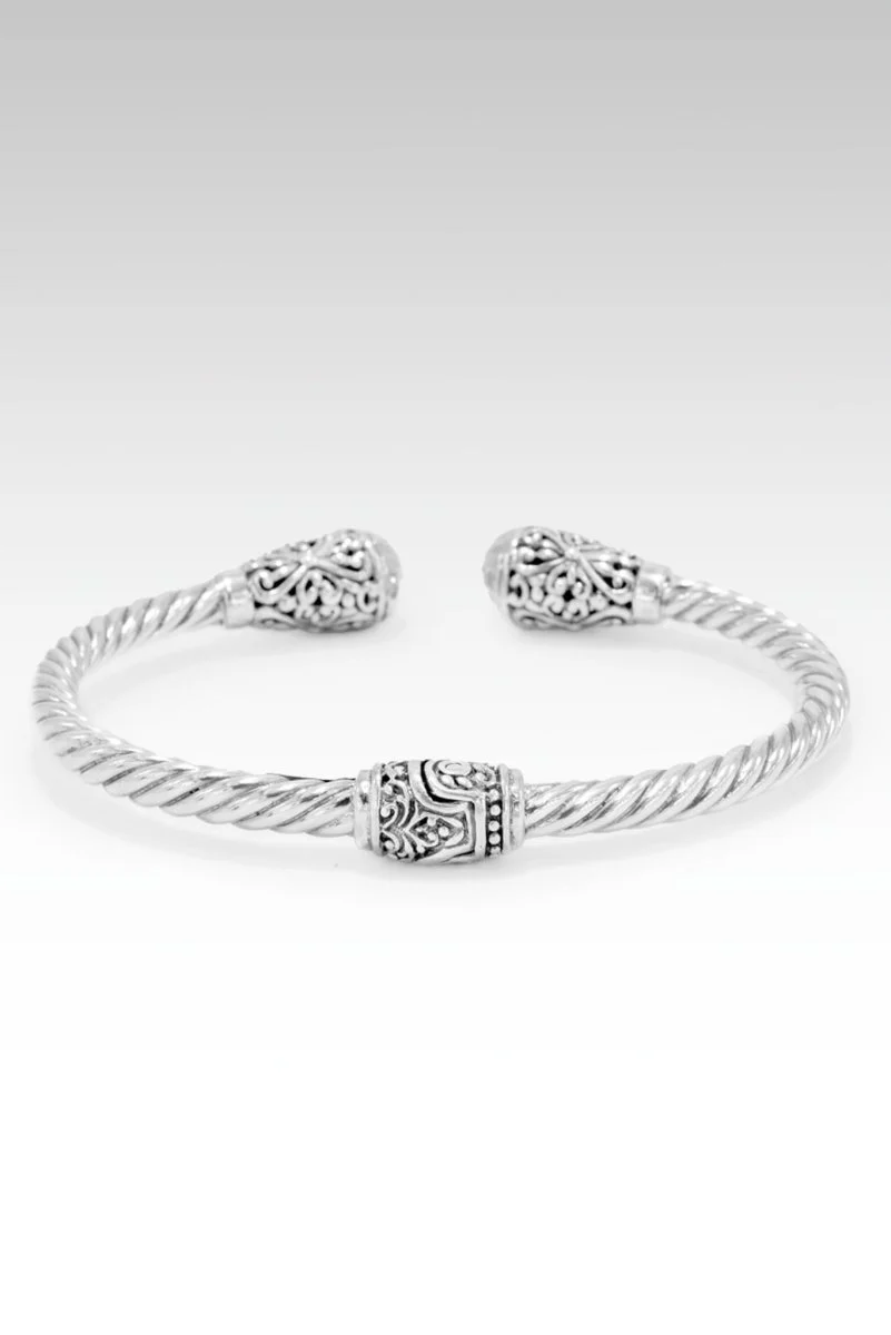Faith Over Fear Tip-to-Tip Bracelet™ in Janyl Adair - Image 4