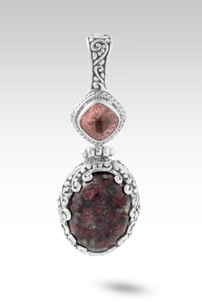 One That See's Me Pendant™ in Eudialyte & Strawberry Quartz
