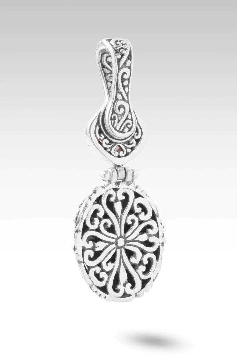 One That See's Me Pendant™ in Eudialyte & Strawberry Quartz - Image 4